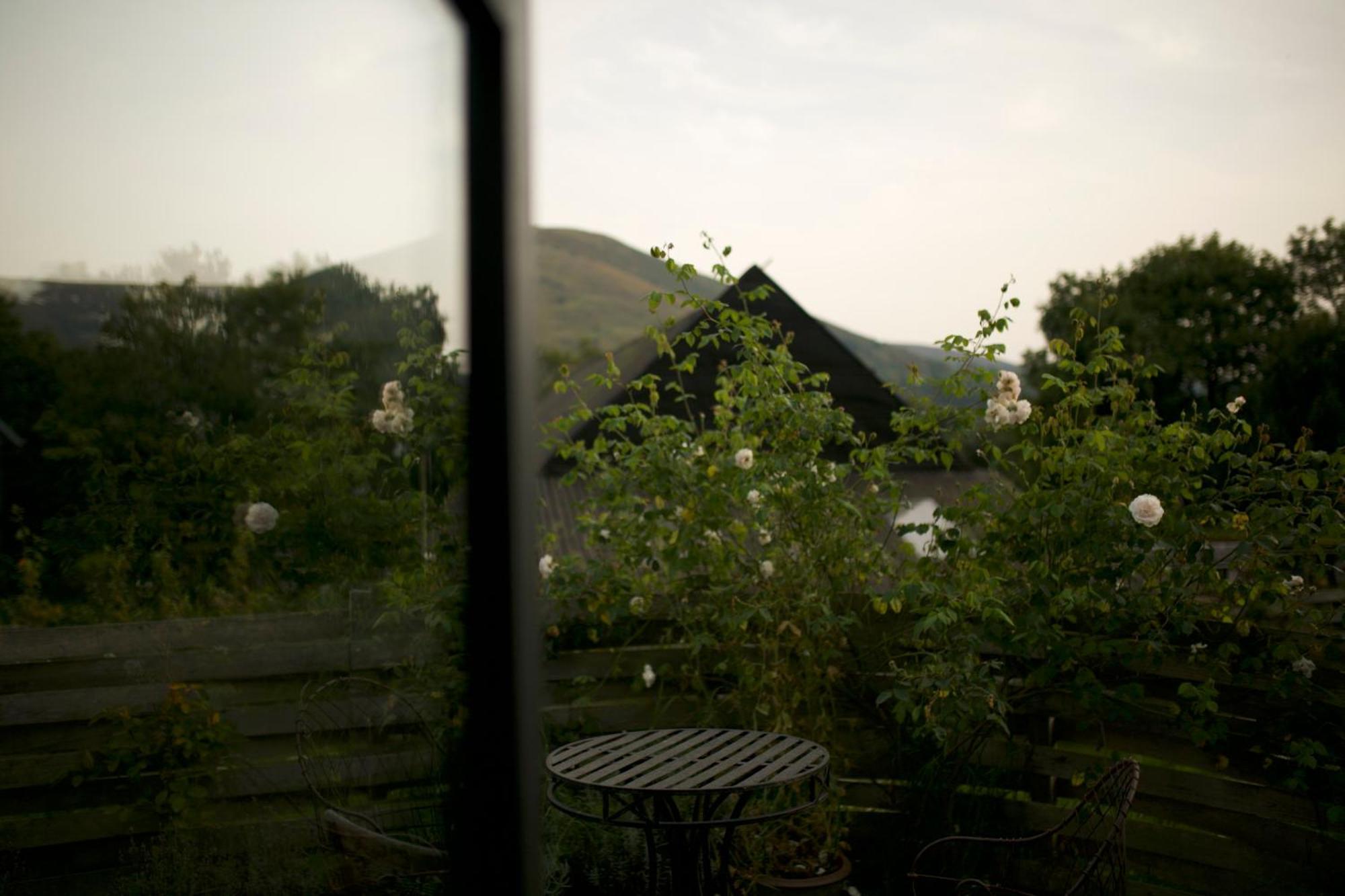 Two Unique Cabins Wrapped In Beautiful Welsh Scenery Presteigne Buitenkant foto